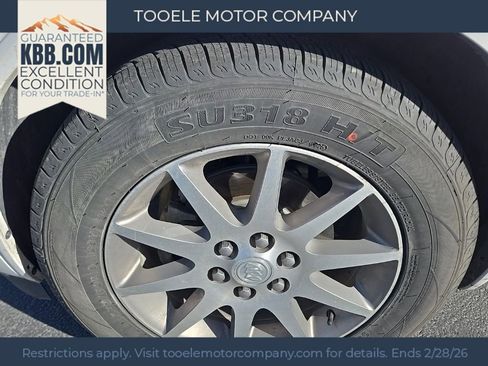 Used 2017 Buick Enclave Leather w/ Trailering Package image 6