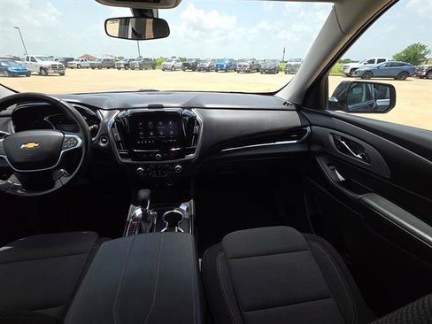 Used 2021 Chevrolet Traverse LT FWD image 14