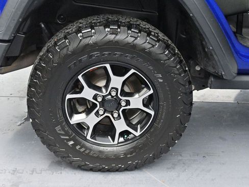 Used 2018 Jeep Wrangler Unlimited Rubicon AWD/4WD image 31