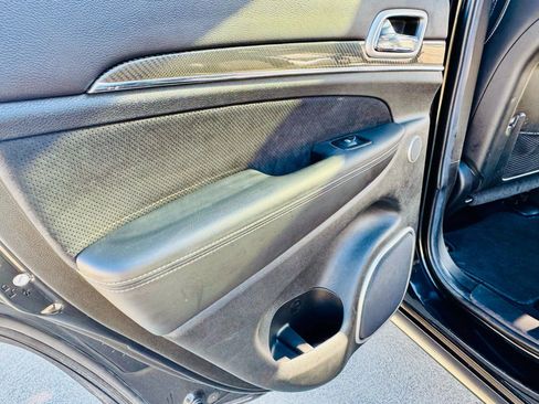 Used 2014 Jeep Grand Cherokee SRT8 w/ Luxury Group II image 48