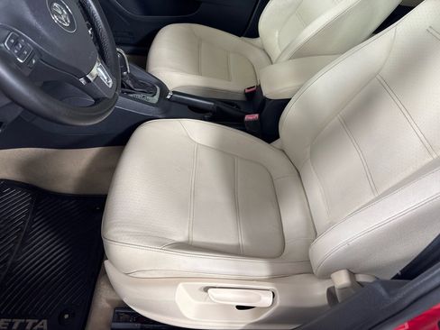 Used 2012 Volkswagen Jetta SE image 13