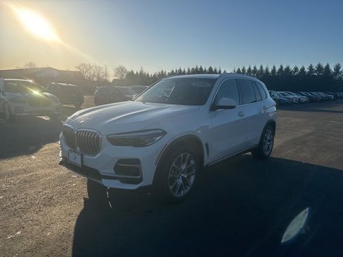 Used 2023 BMW X5 xDrive40i w/ Premium Package image 7