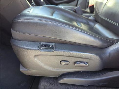 Used 2018 Buick Encore Essence image 10