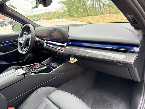 New 2026 BMW M5 Touring AWD/4WD image 26