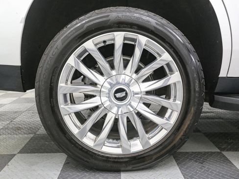 Used 2021 Cadillac Escalade Premium Luxury w/ Performance Package image 18