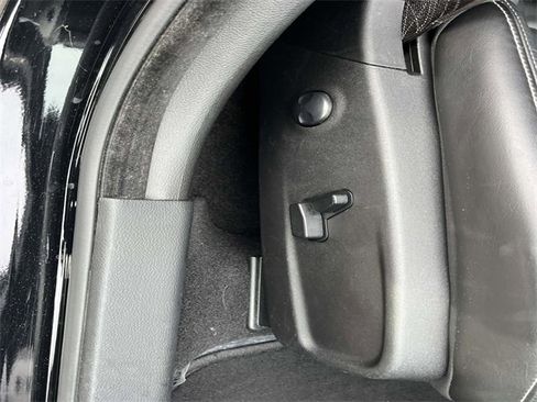 Used 2023 Chrysler 300 S image 23