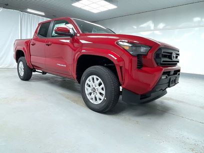 New 2025 Toyota Tacoma SR5