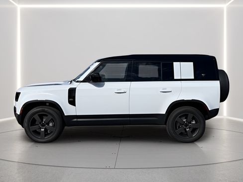 Used 2026 Land Rover Defender 110 S AWD/4WD image 2