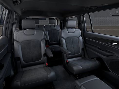 New 2026 Jeep Grand Cherokee L 4WD image 15