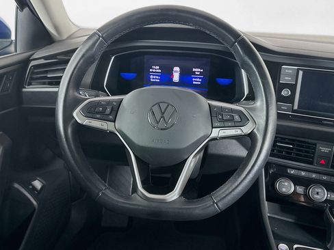 Used 2022 Volkswagen Jetta SE FWD image 17