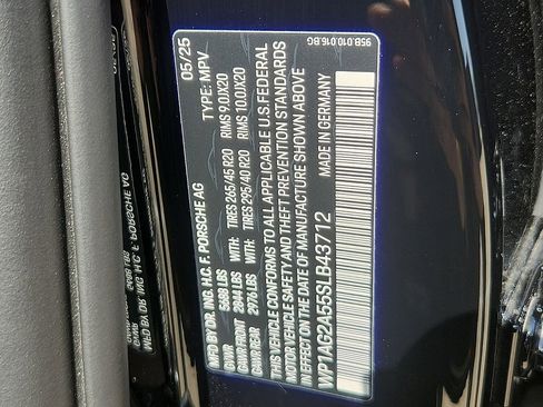 Used 2025 Porsche Macan S image 25