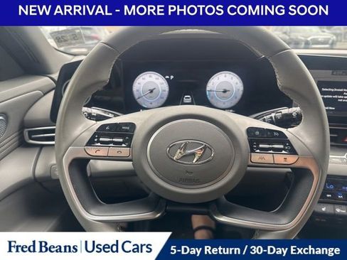 Used 2023 Hyundai Elantra SEL w/ Convenience Package FWD image 13