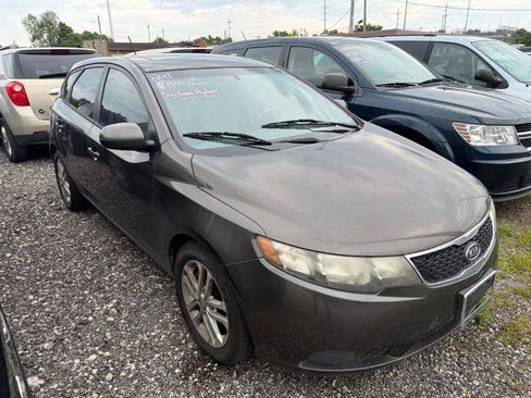 Used 2011 Kia Forte EX FWD image 6