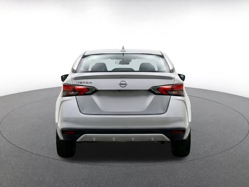 Used 2025 Nissan Versa SV FWD image 8