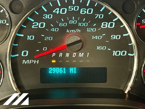 Used 2019 Chevrolet Express 2500 Extended RWD image 11