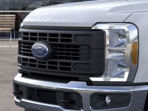 New 2026 Ford F250 XL w/ FX4 Off-Road Package AWD/4WD image 18