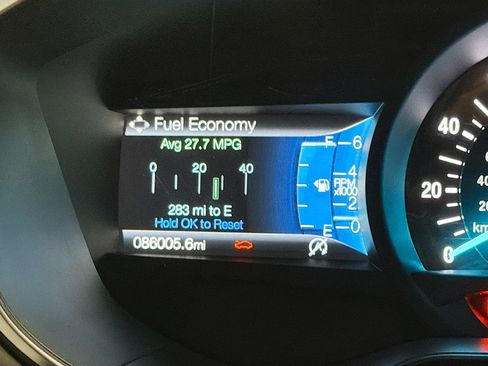 Used 2020 Ford Fusion SE image 8