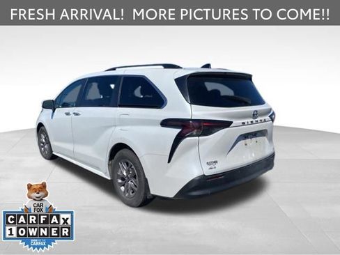 Certified 2023 Toyota Sienna XLE w/ XLE Plus Package image 7