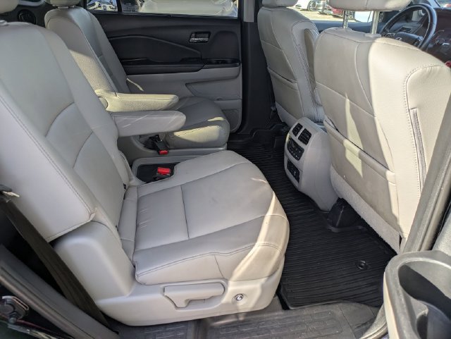 Used 2019 Honda Pilot Touring image 27
