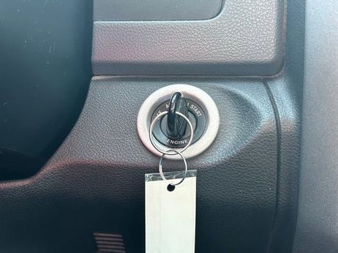 Used 2015 RAM 1500 Tradesman image 29