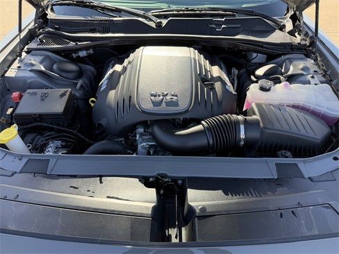 Used 2023 Dodge Challenger R/T w/ Plus Package image 31