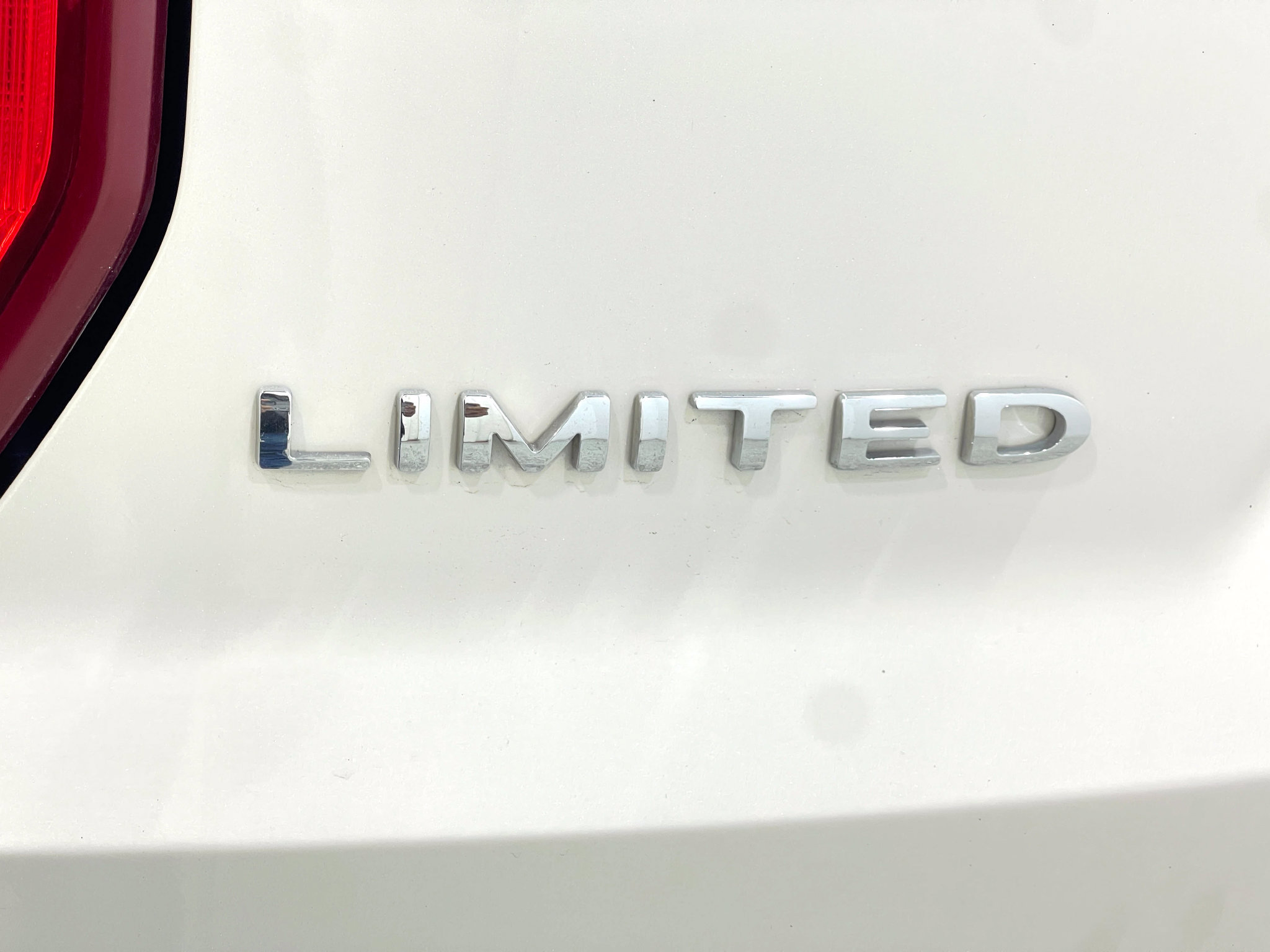 Used 2017 Ford Explorer Limited AWD/4WD image 40