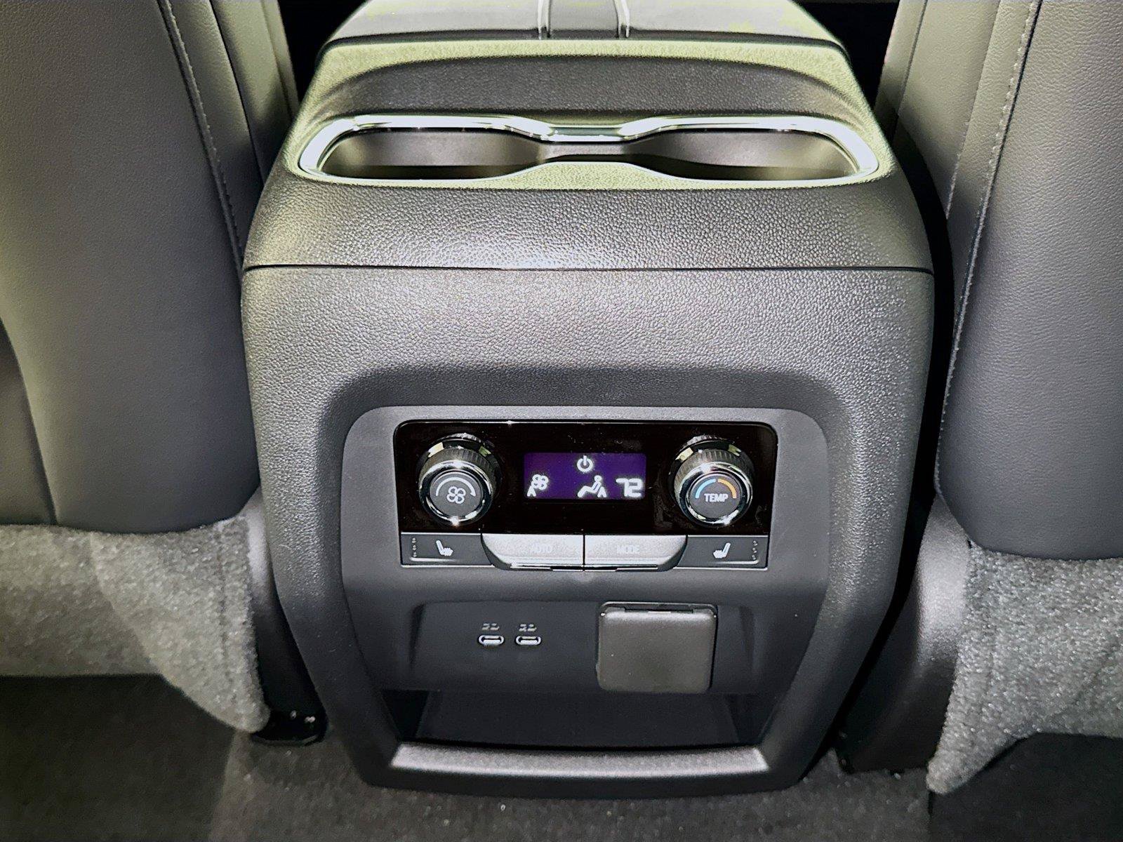 New 2026 Chevrolet Traverse RS FWD image 14