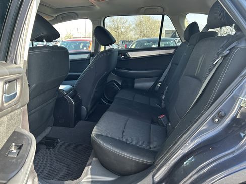 Used 2016 Subaru Outback 2.5i Premium w/ Popular Package #3 image 10
