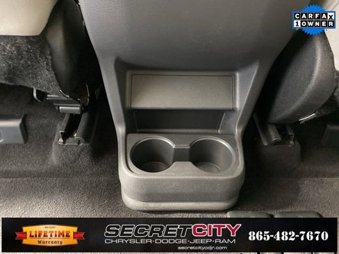 Used 2024 Toyota Sienna LE image 25