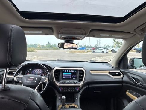 Used 2019 GMC Acadia Denali AWD/4WD image 16