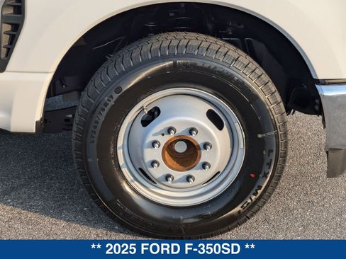 New 2025 Ford F350 XL w/ XL Chrome Package RWD image 11