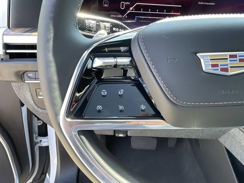 New 2026 Cadillac Escalade ESV Platinum Sport w/ LPO, ONYX Package AWD/4WD image 25