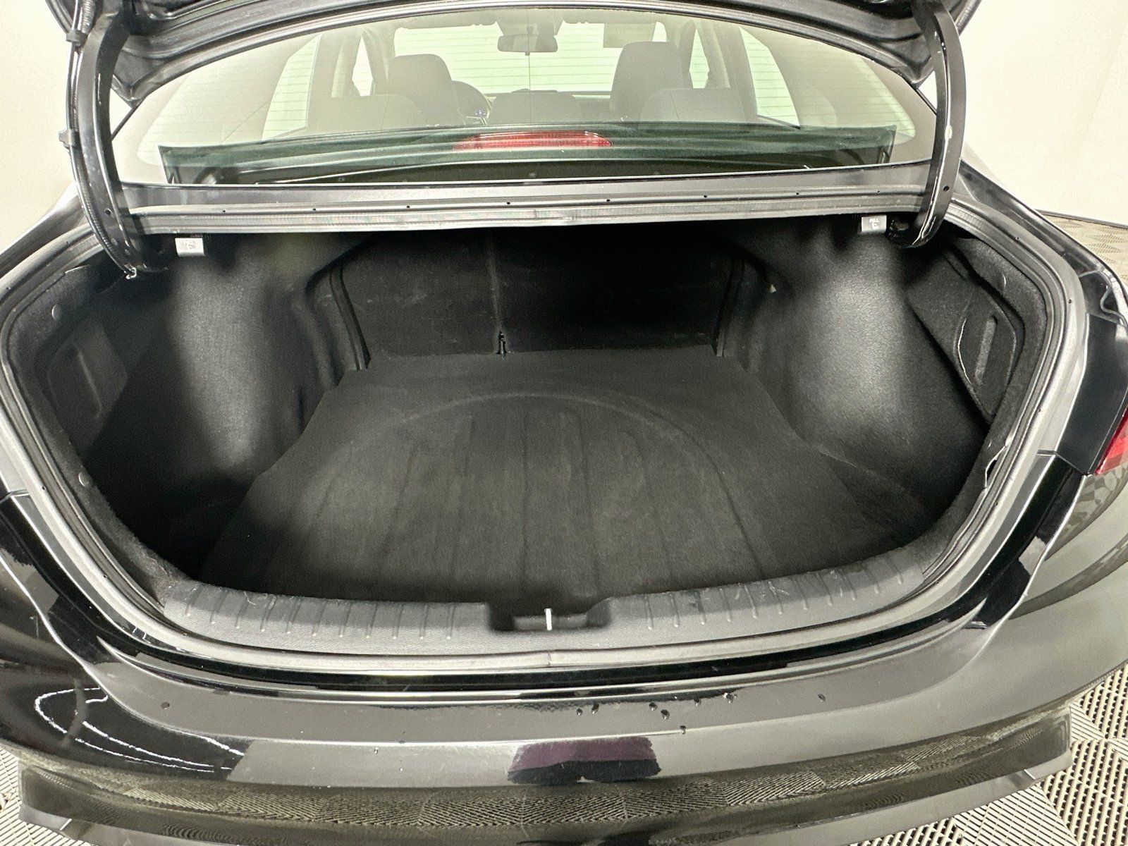 Used 2023 Kia Forte LXS FWD image 23