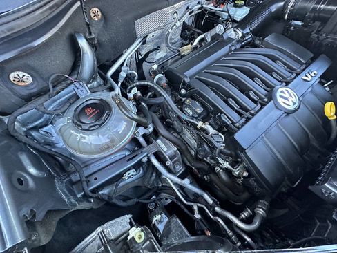 Used 2019 Volkswagen Atlas SEL image 36