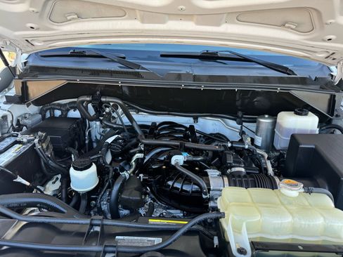 Used 2020 Nissan NV 3500 SL image 28