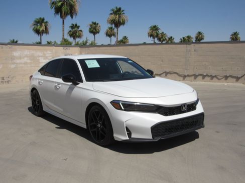 Certified 2025 Honda Civic Sport image 2