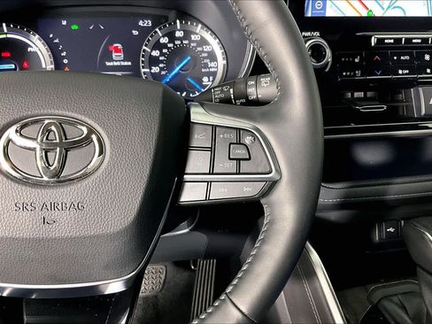 Used 2021 Toyota Highlander Platinum image 23
