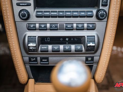 Used 2006 Porsche 911 Carrera image 18