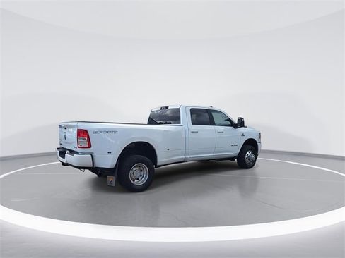 Used 2024 RAM 3500 Big Horn w/ Sport Appearance Package image 9