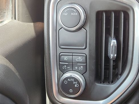 Used 2020 GMC Sierra 1500 Elevation w/ Elevation Value Package RWD image 21