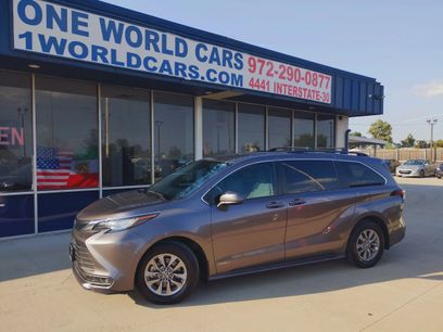 Used 2021 Toyota Sienna LE