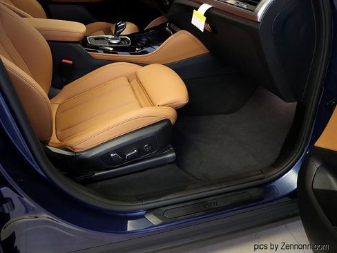 Certified 2024 BMW X4 xDrive30i w/ Premium Package image 37