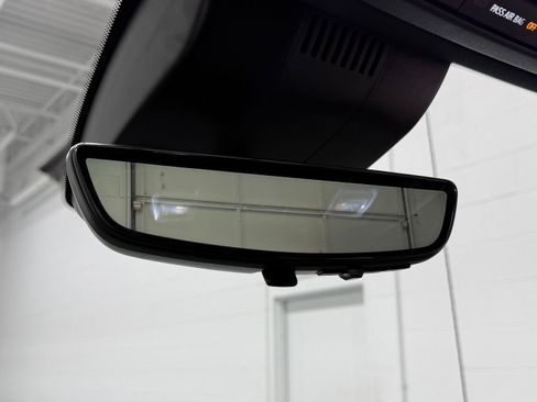 Used 2024 GMC Sierra 1500 AT4 w/ Technology Package AWD/4WD image 34