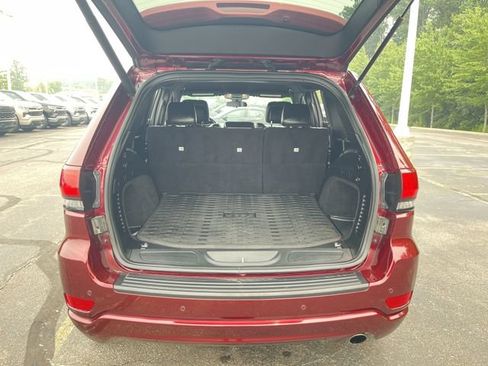 Used 2021 Jeep Grand Cherokee Laredo X AWD/4WD image 25
