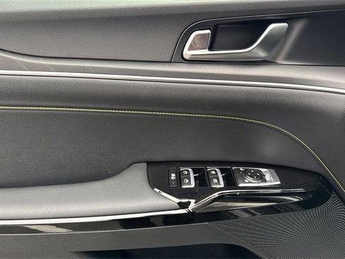 New 2026 Kia K5 GT image 12
