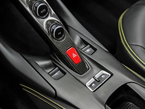 Used 2023 Ferrari 812 GTS RWD image 31