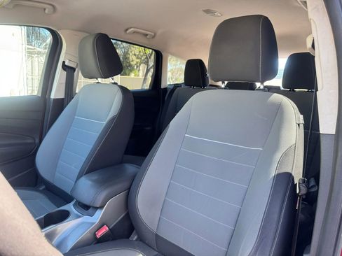 Used 2013 Ford Escape SE FWD image 16