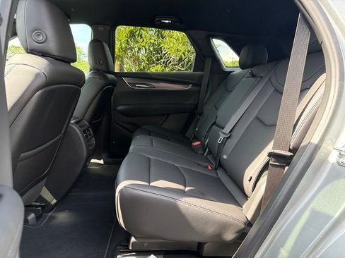 New 2026 Cadillac XT5 Luxury AWD/4WD image 7