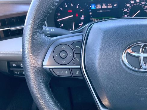 Used 2020 Toyota Avalon XLE image 23