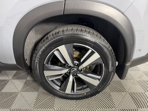 Used 2023 Nissan Rogue Platinum AWD/4WD image 44